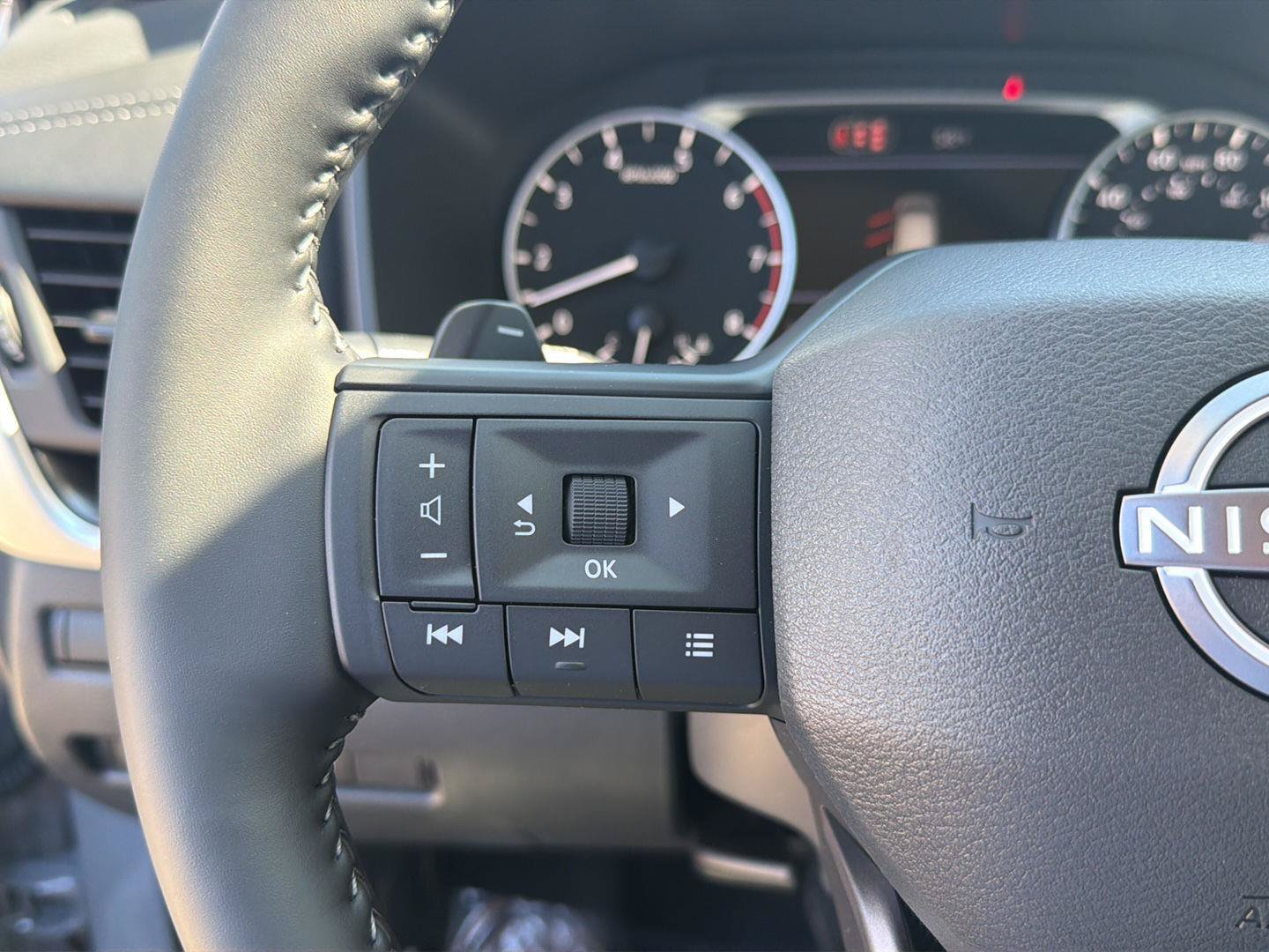 New 2026 Nissan Rogue SV w/ Cold Weather Package FWD image 21