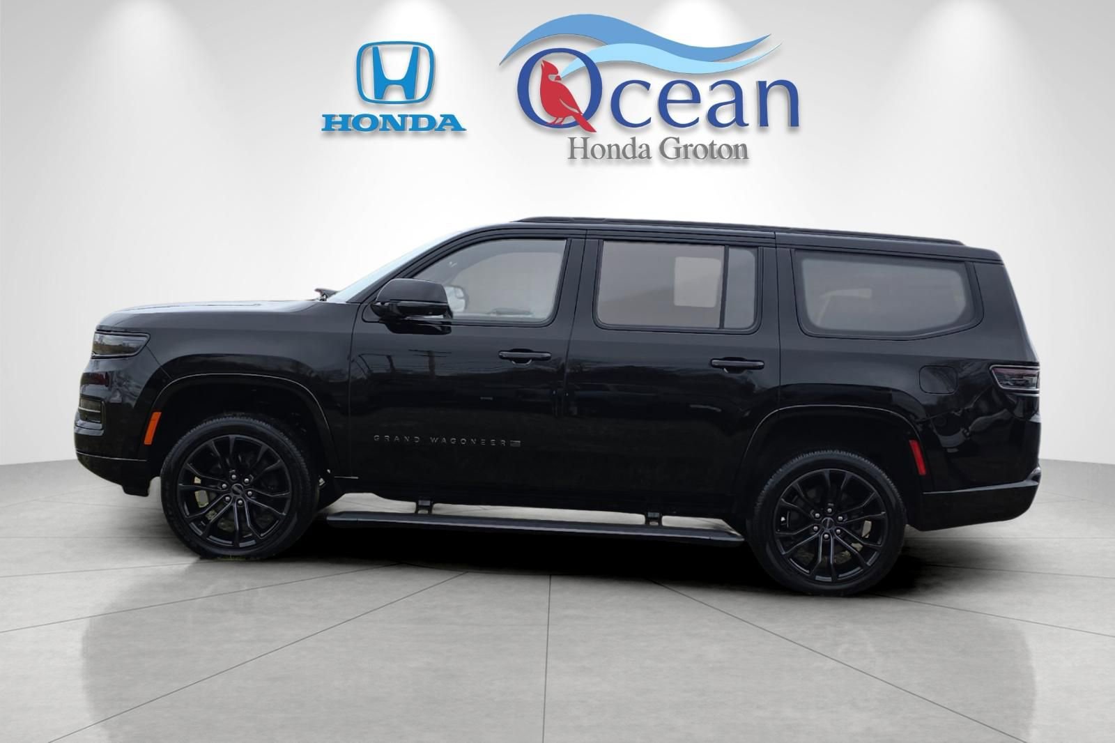 Used 2022 Jeep Grand Wagoneer Series II image 6