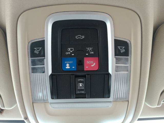 Used 2022 RAM 3500 Limited AWD/4WD image 54