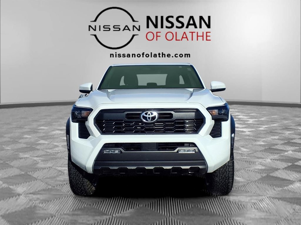 Used 2025 Toyota Tacoma SR5 image 34