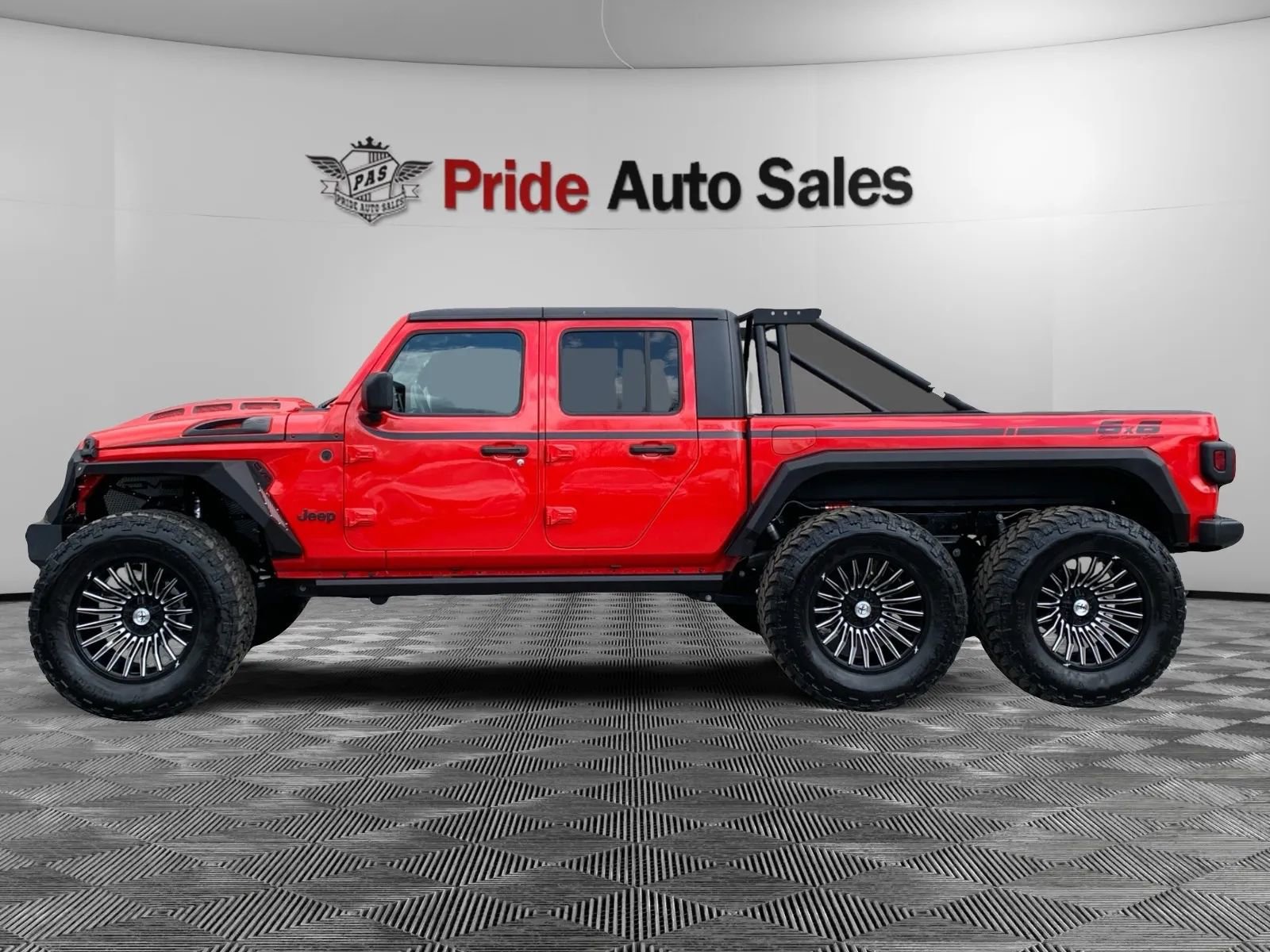 Used 2022 Jeep Gladiator Sport AWD/4WD image 2