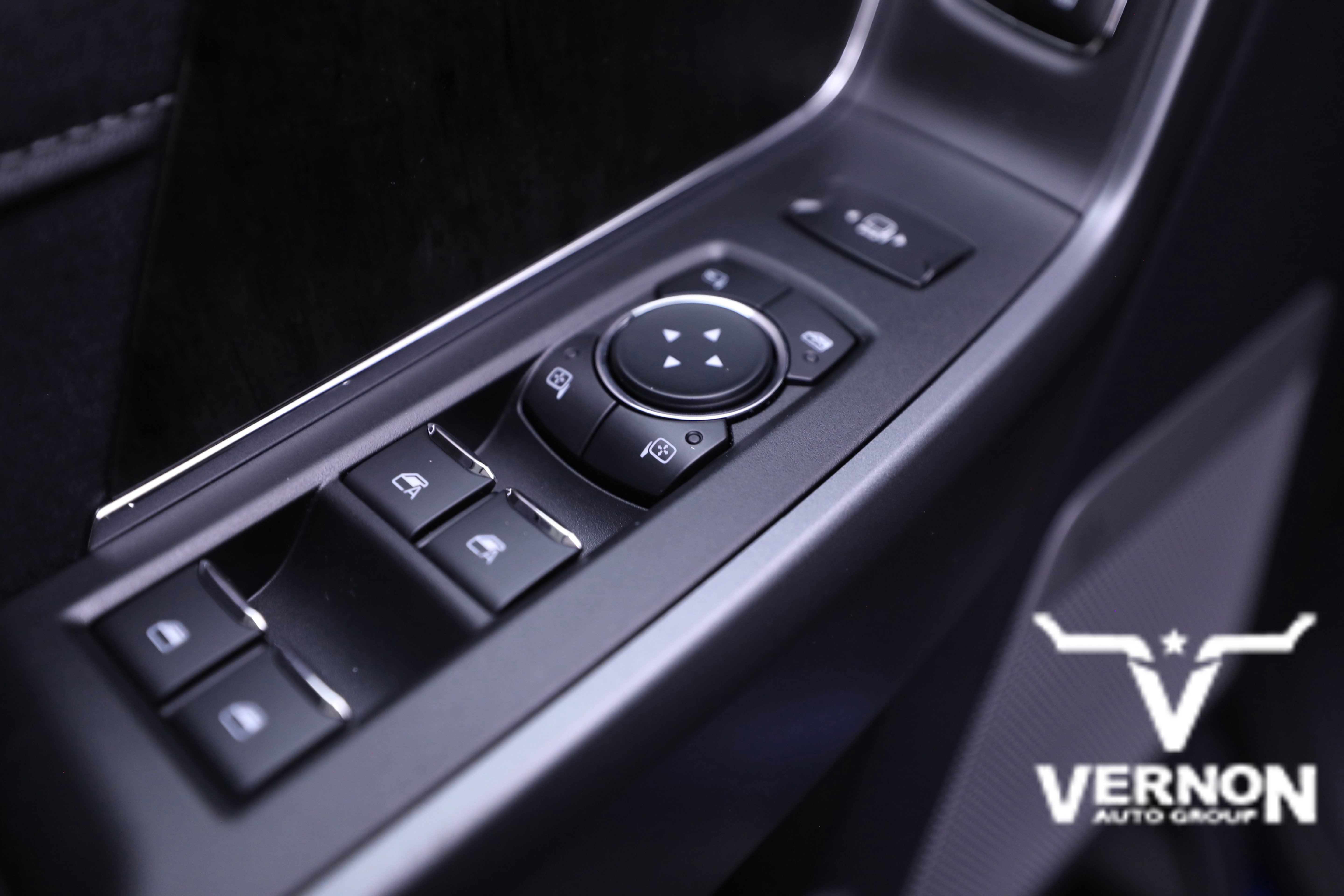 New 2026 Ford F250 Lariat w/ Chrome Package image 18