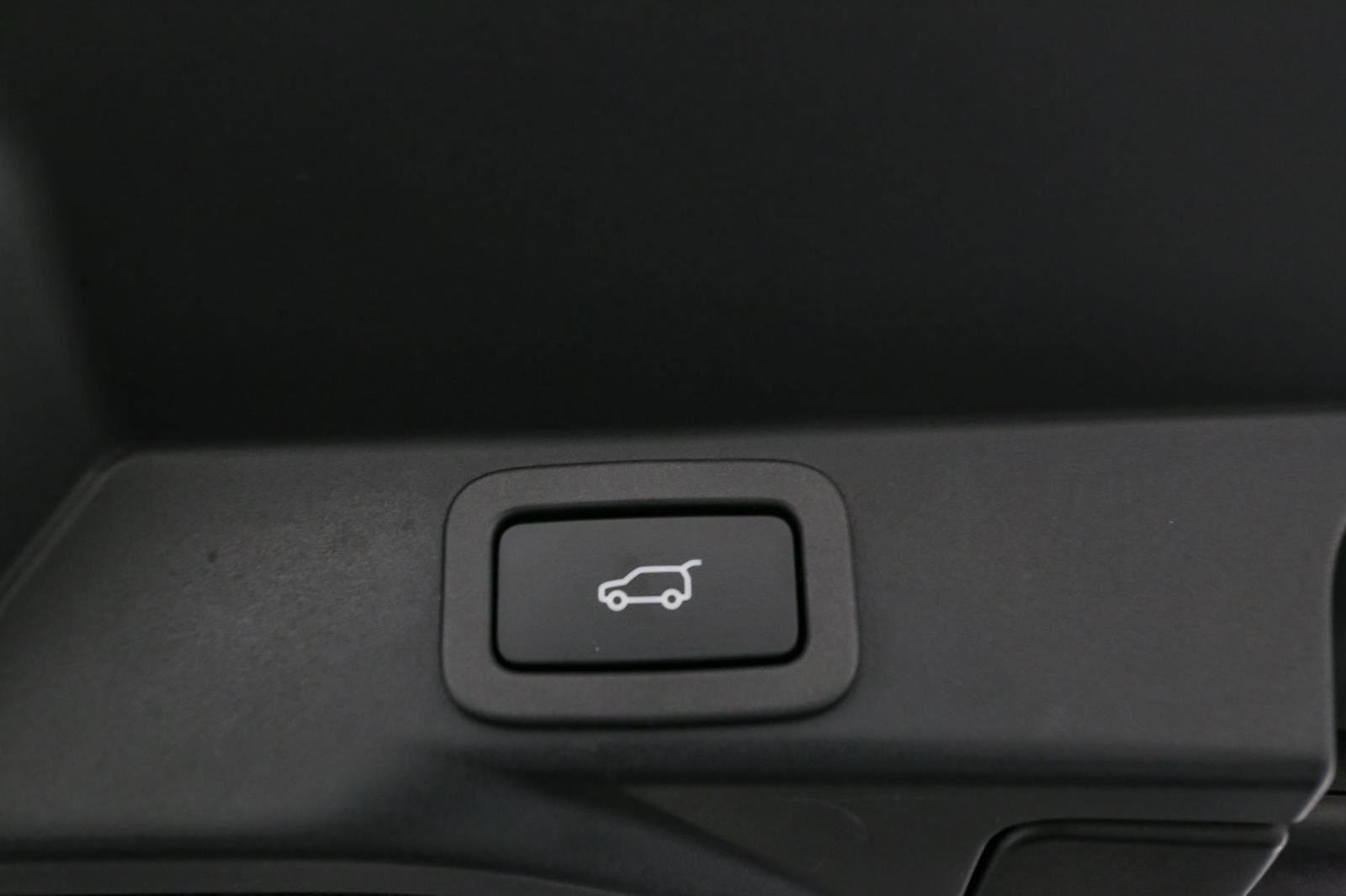 Used 2019 Land Rover Range Rover Sport HSE image 12