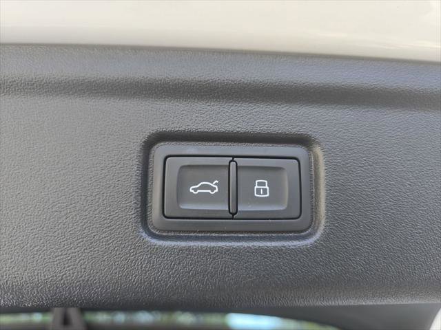 Certified 2025 Audi S6 e-tron Prestige w/ 21" Black Optic Package AWD/4WD image 26