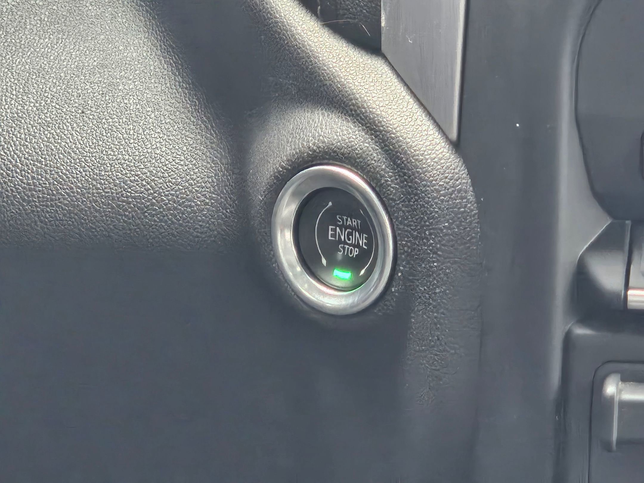 Used 2021 GMC Sierra 1500 SLT image 14