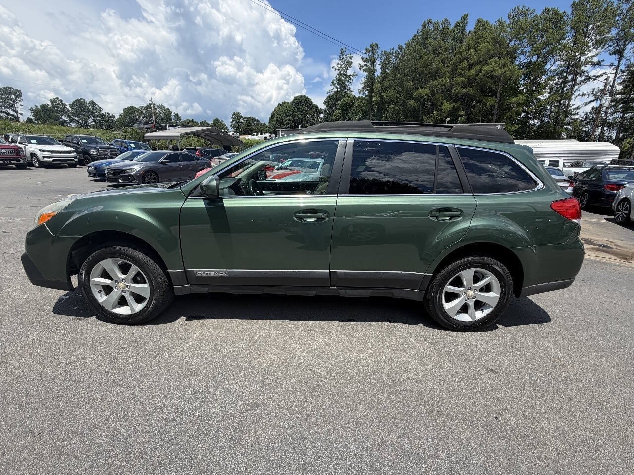 Used 2014 Subaru Outback 2.5i Premium AWD/4WD image 9