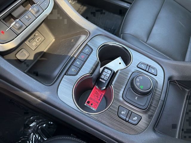 Used 2023 GMC Acadia SLT AWD/4WD image 30