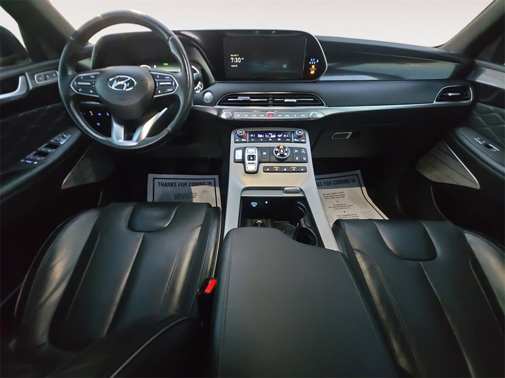 Used 2022 Hyundai Palisade Calligraphy w/ Winter Package image 10