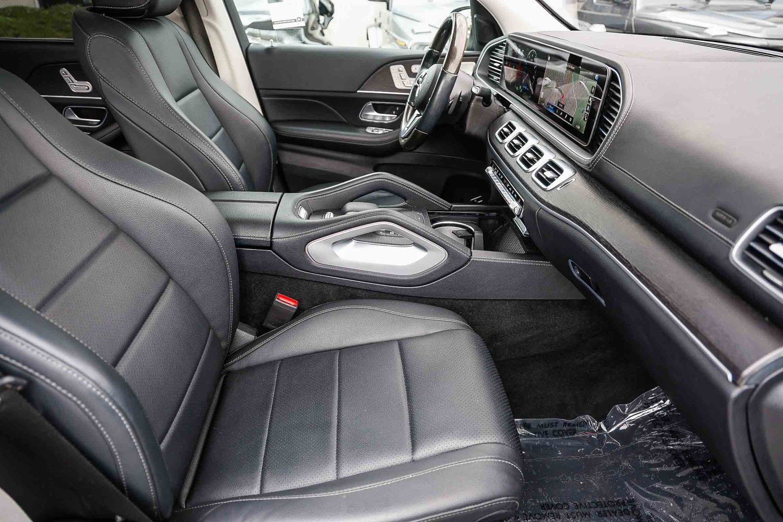 Used 2023 Mercedes-Benz GLS 450 4MATIC image 17