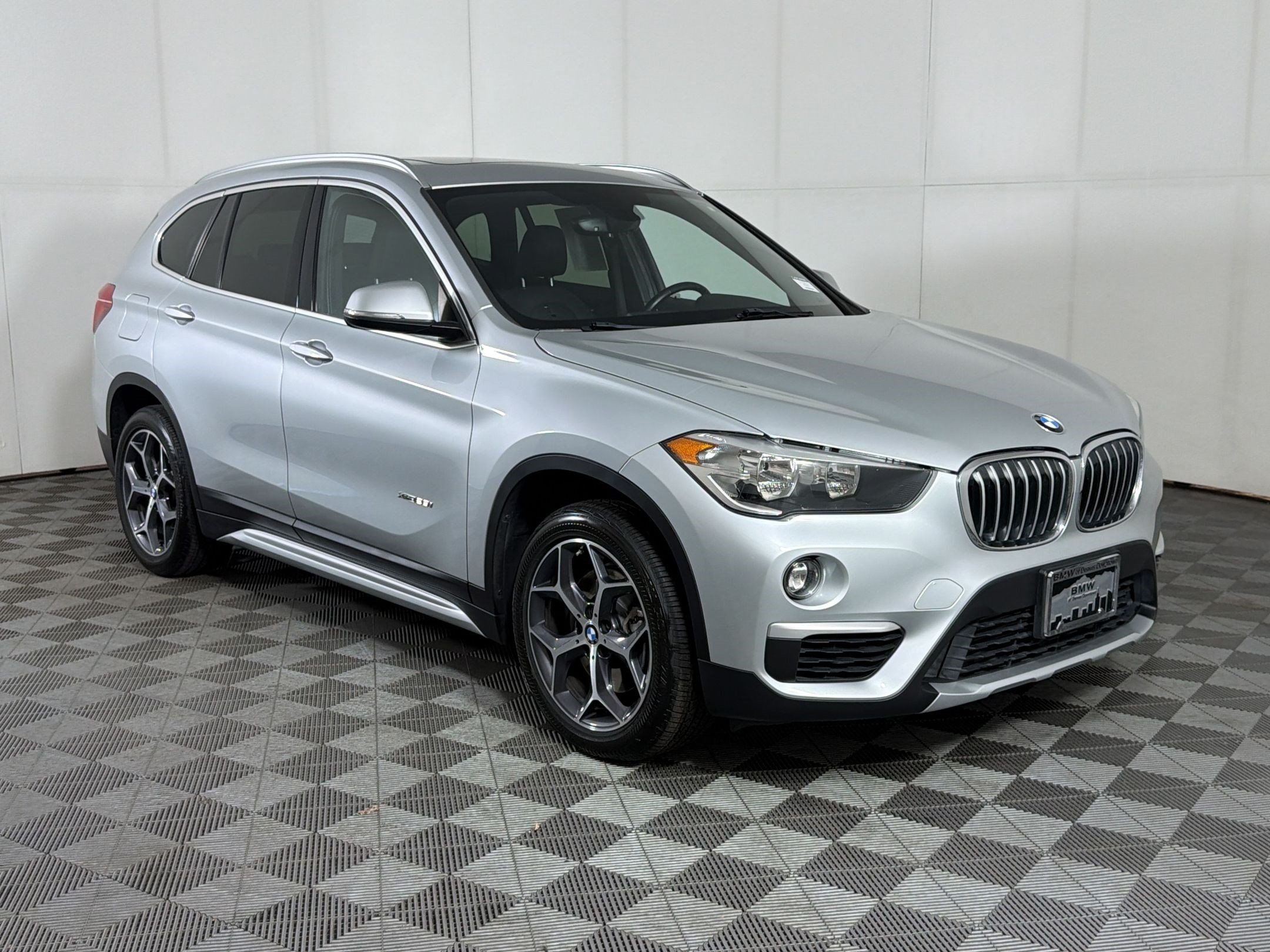 Used 2018 BMW X1 xDrive28i AWD/4WD image 7