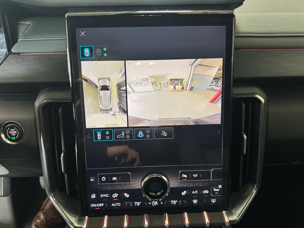 Used 2024 GMC Acadia AT4 w/ Luxury Package image 22