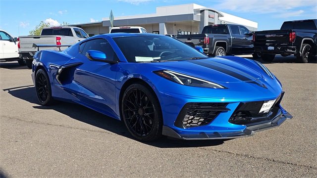 Used 2025 Chevrolet Corvette Stingray Coupe w/ Battery Protection Package image 2