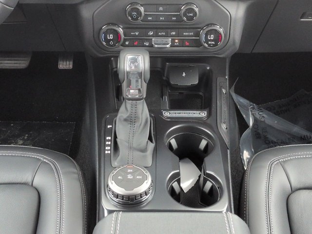 New 2026 Ford Bronco Outer Banks AWD/4WD image 19