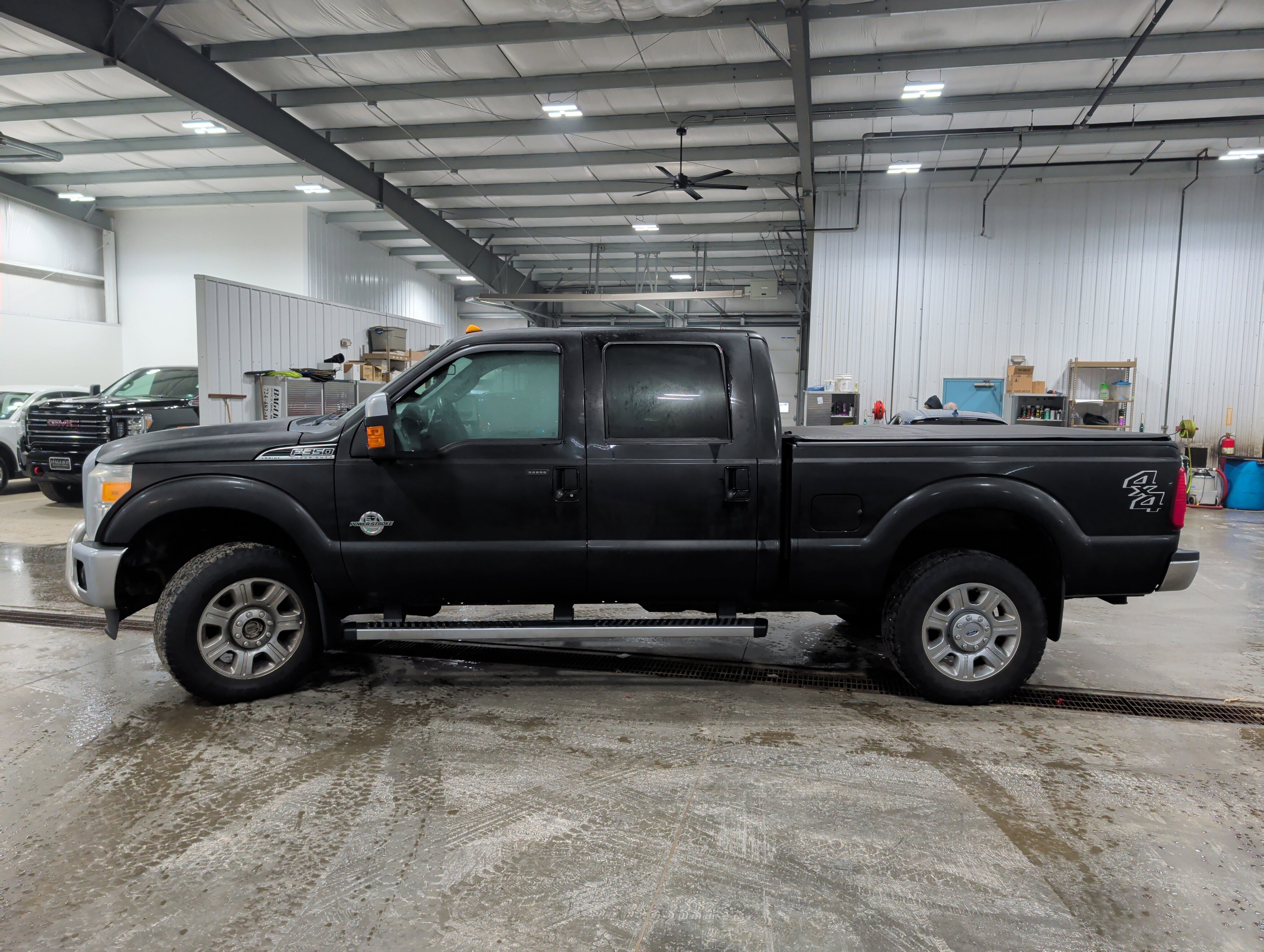 Used 2015 Ford F350 Lariat w/ Chrome Package image 5