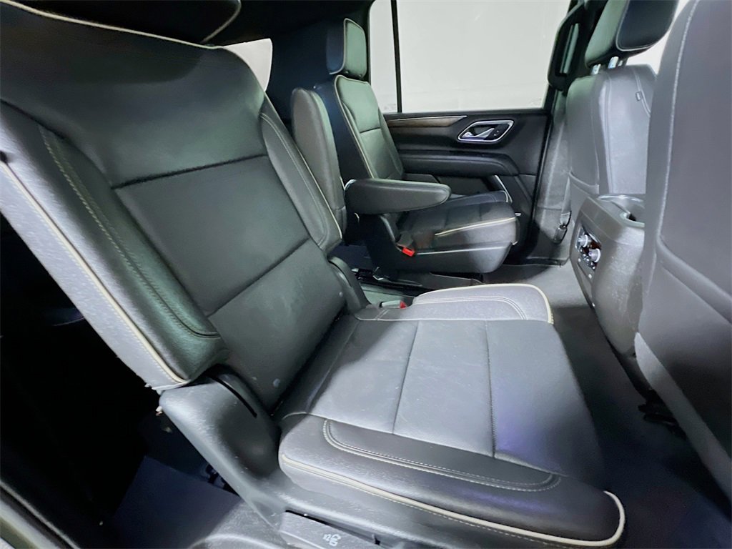 Used 2023 Chevrolet Suburban Premier image 26