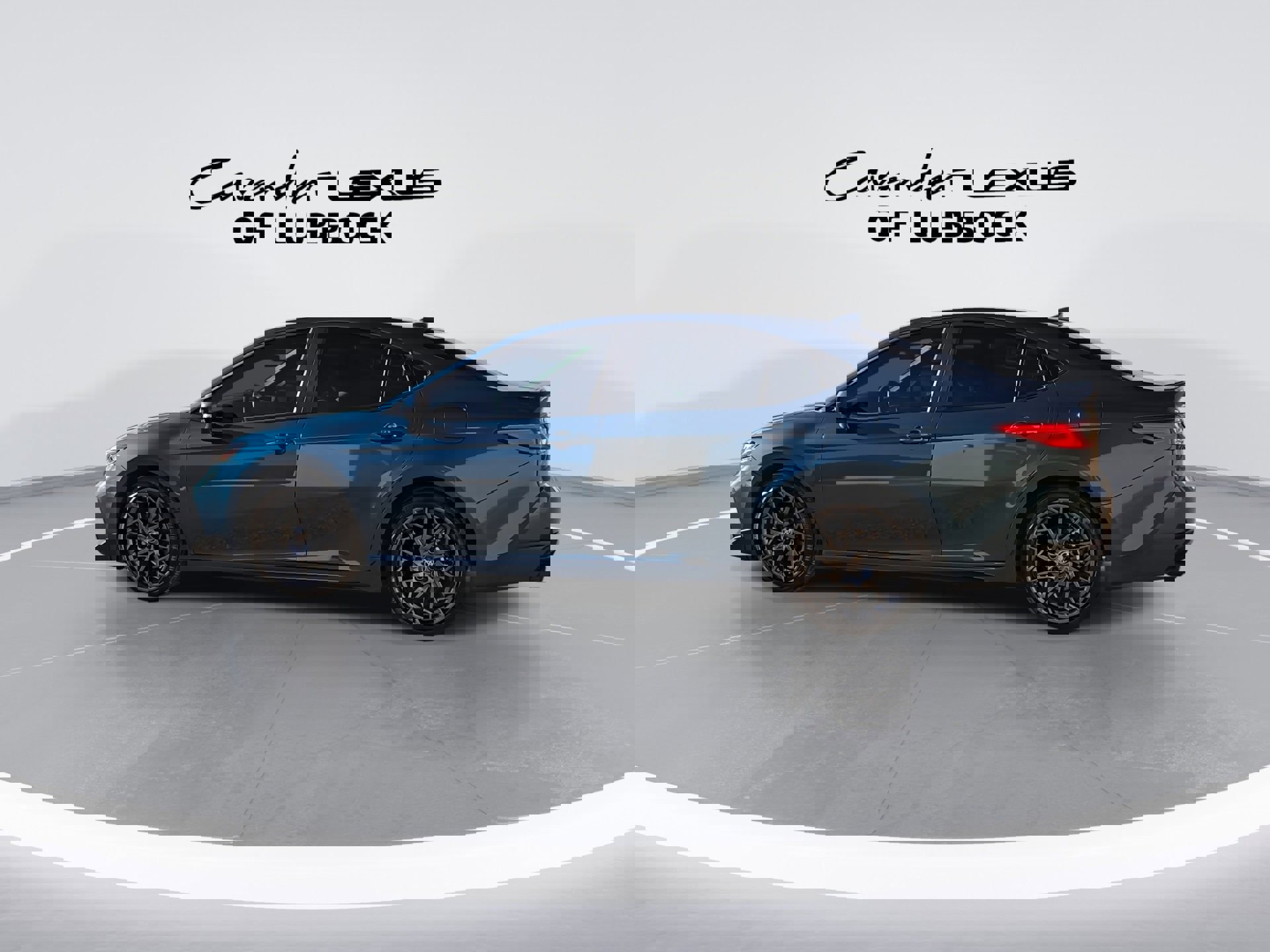 Used 2025 Toyota Camry SE w/ Multimedia Upgrade Package image 6