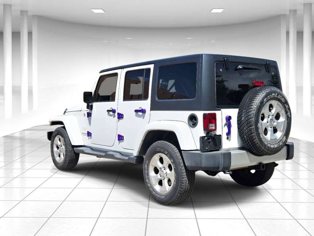 Used 2013 Jeep Wrangler Unlimited Sahara w/ Connectivity Group AWD/4WD image 5