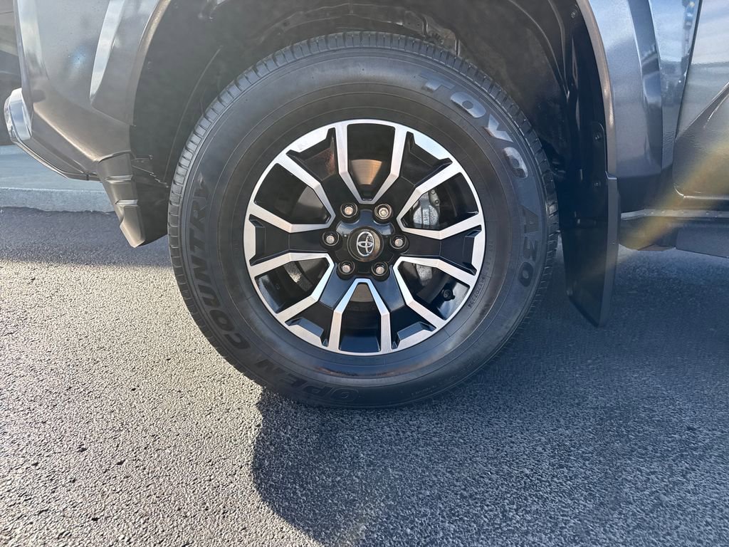 Used 2022 Toyota Tacoma TRD Sport image 31