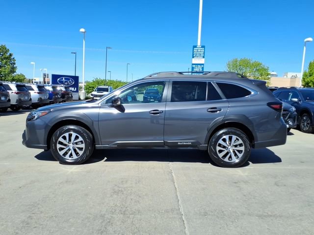 Used 2024 Subaru Outback Premium AWD/4WD image 2