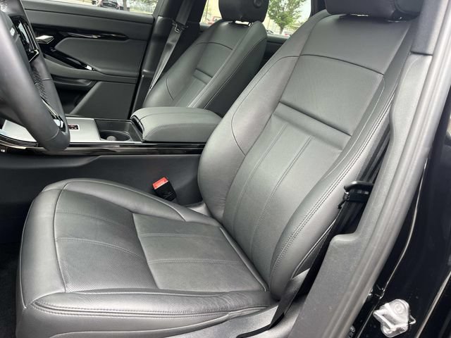 Used 2025 Land Rover Range Rover Evoque Dynamic SE AWD/4WD image 27