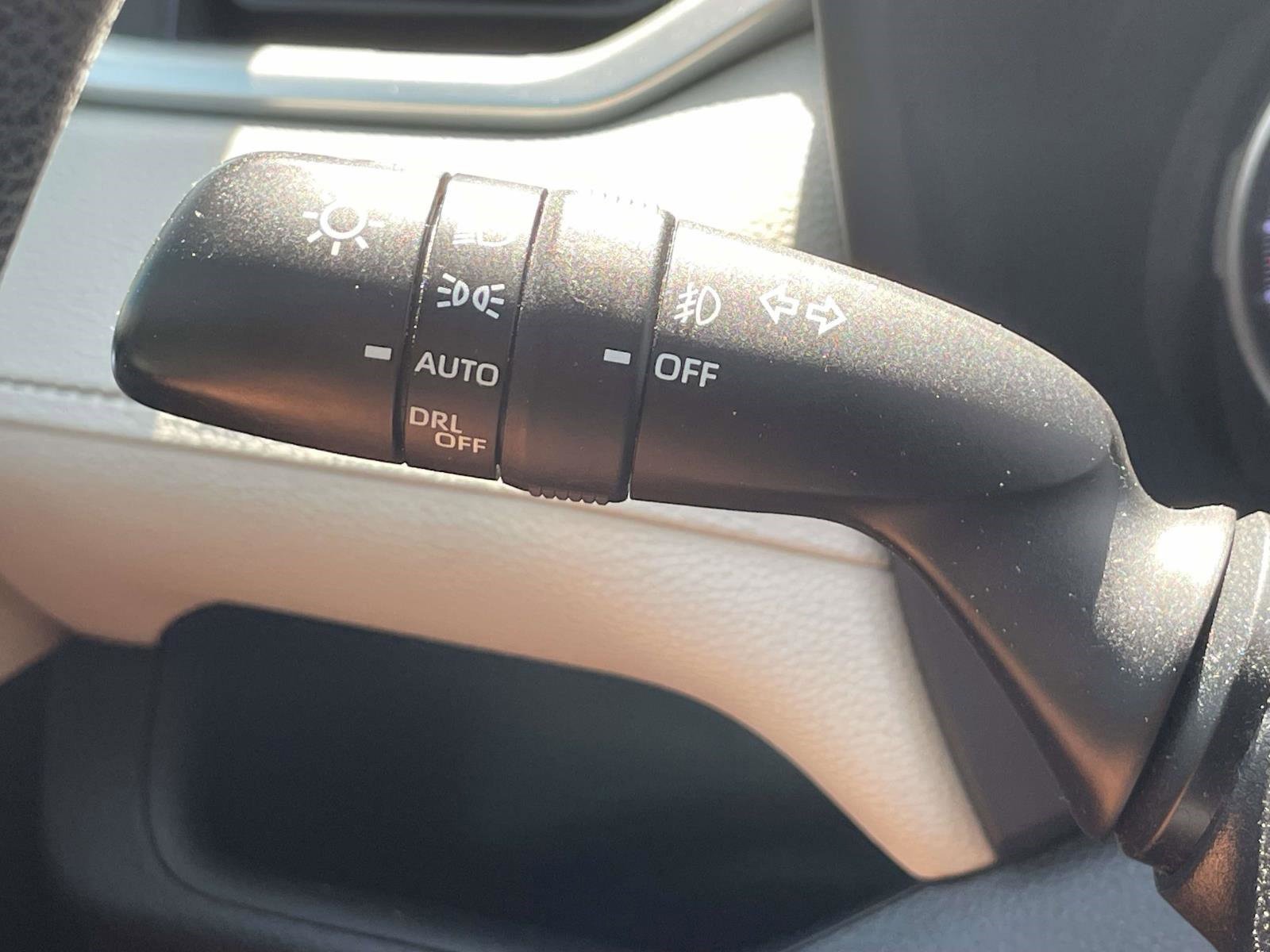 Used 2019 Toyota RAV4 XLE w/ Convenience Package FWD image 26