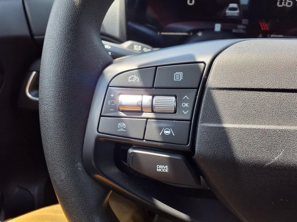Used 2025 Kia K4 FWD image 14