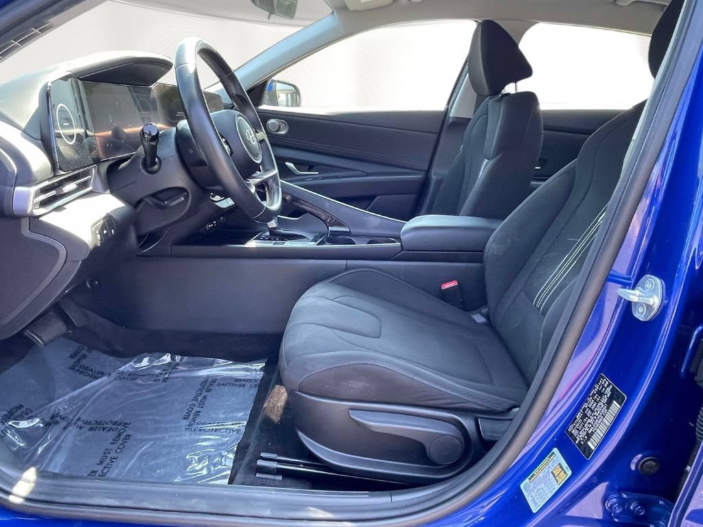 Used 2023 Hyundai Elantra SEL w/ Convenience Package FWD image 14