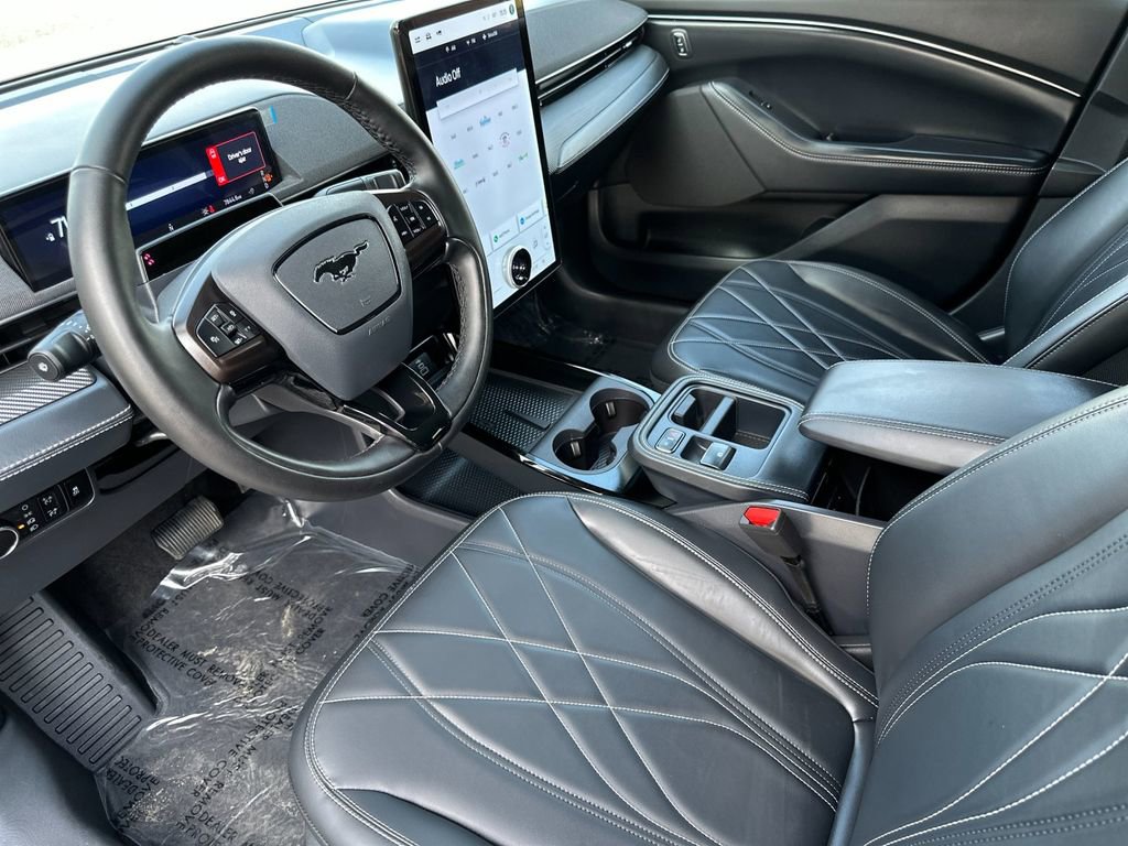 Certified 2025 Ford Mustang Mach-E Select image 10