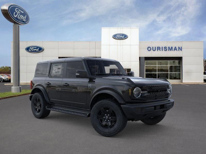 New 2025 Ford Bronco Big Bend w/ Black Appearance Package image 1