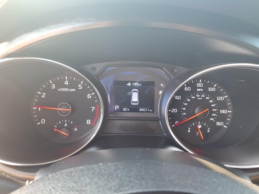 Used 2021 Kia Sedona EX FWD image 8