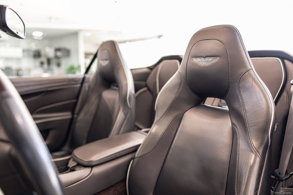 Used 2016 Aston Martin Vanquish Volante RWD image 18