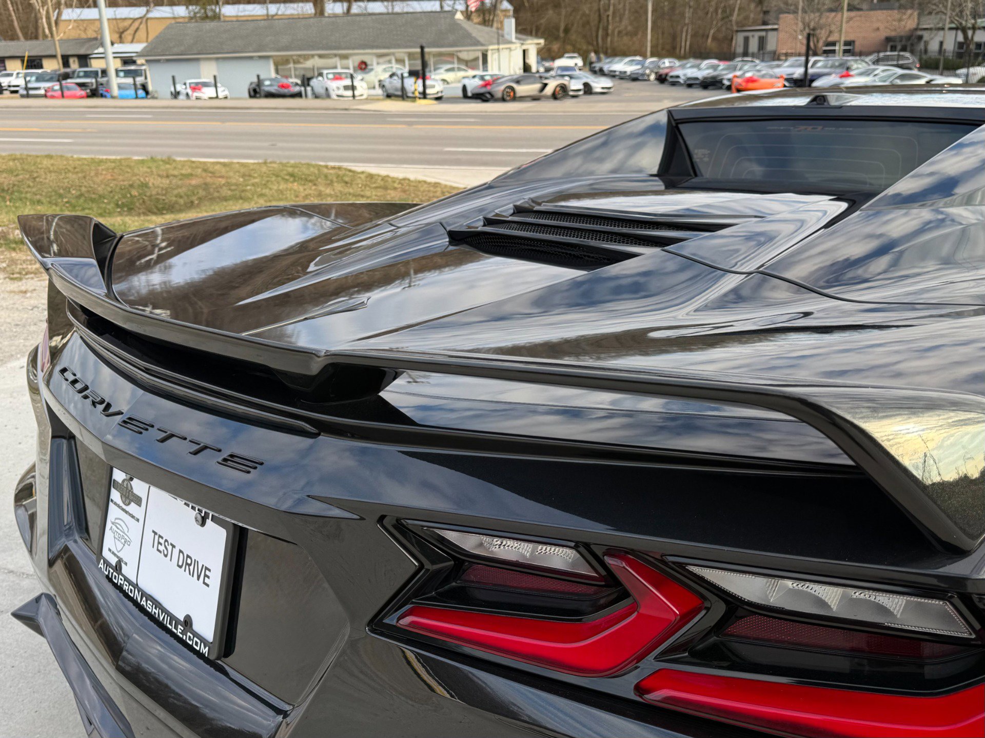 Used 2023 Chevrolet Corvette Stingray Premium Conv w/ Z51 Performance Package image 9