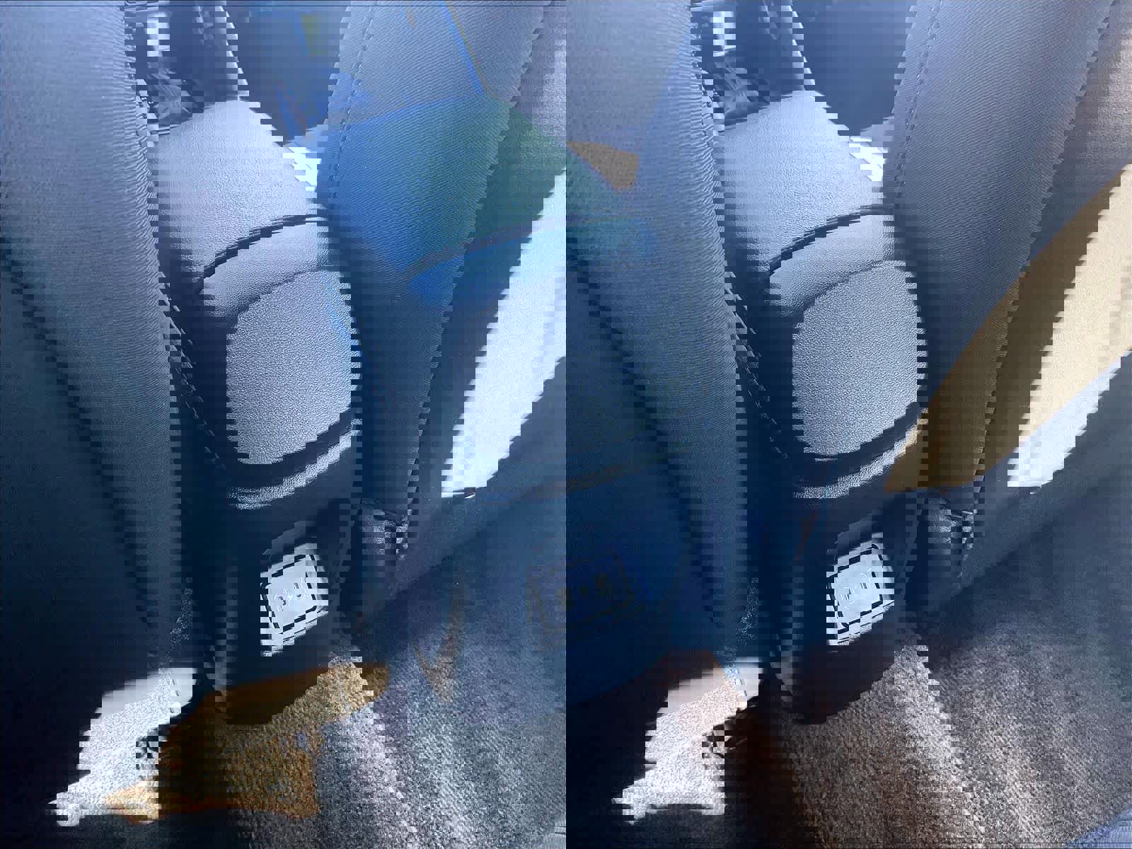 Certified 2025 Hyundai Elantra Sport image 46