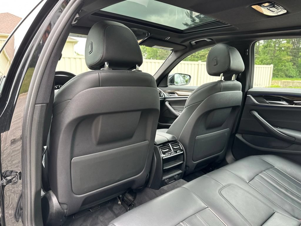 Used 2019 BMW 530i xDrive w/ Convenience Package AWD/4WD image 24