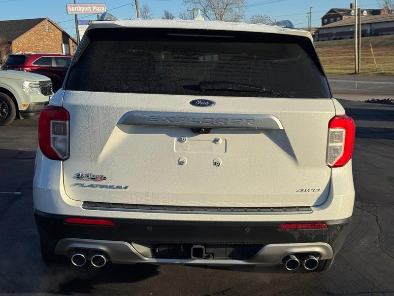 Used 2023 Ford Explorer Platinum w/ Technology Package AWD/4WD image 5