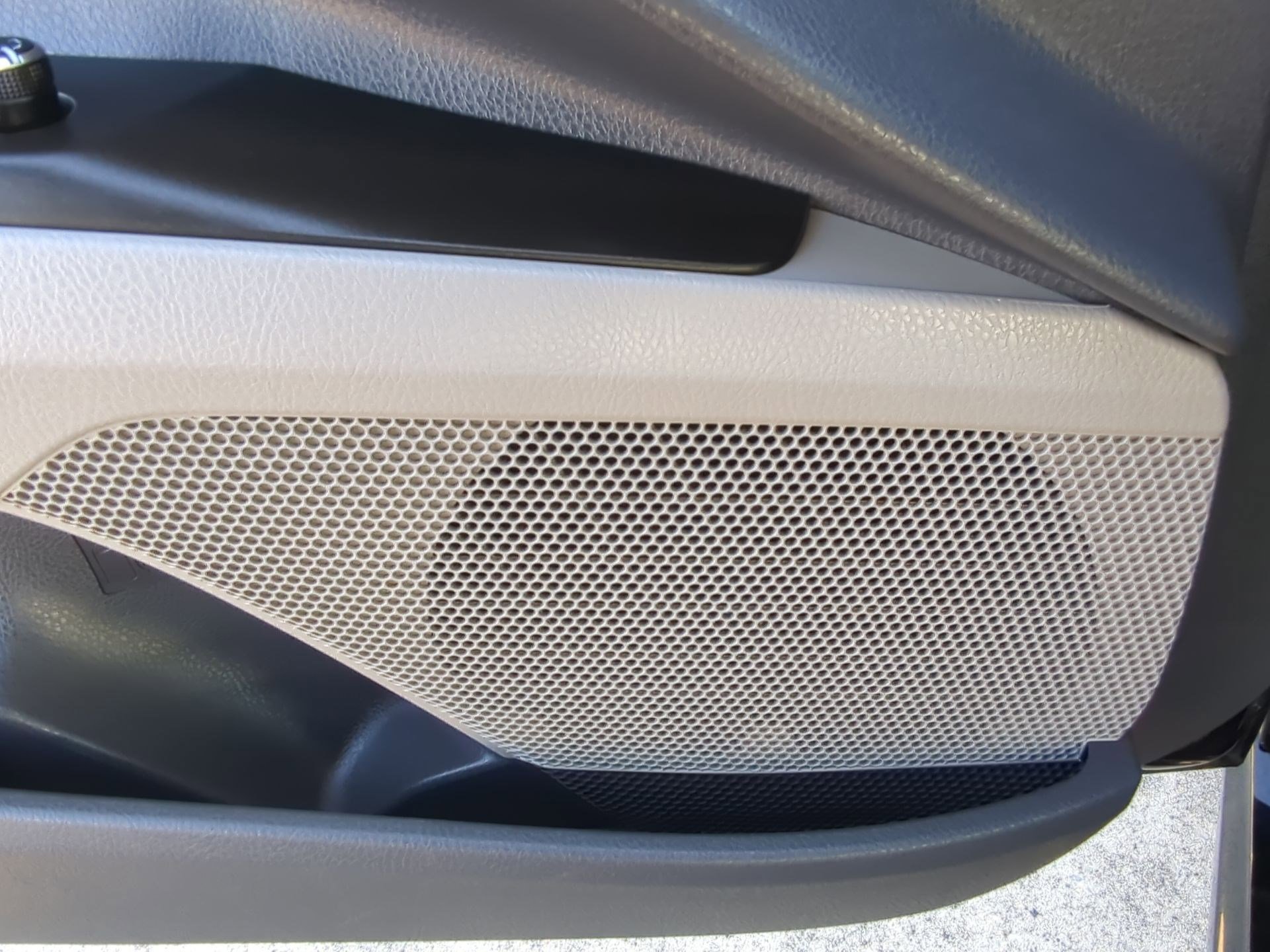 Used 2023 Toyota Camry XSE image 14