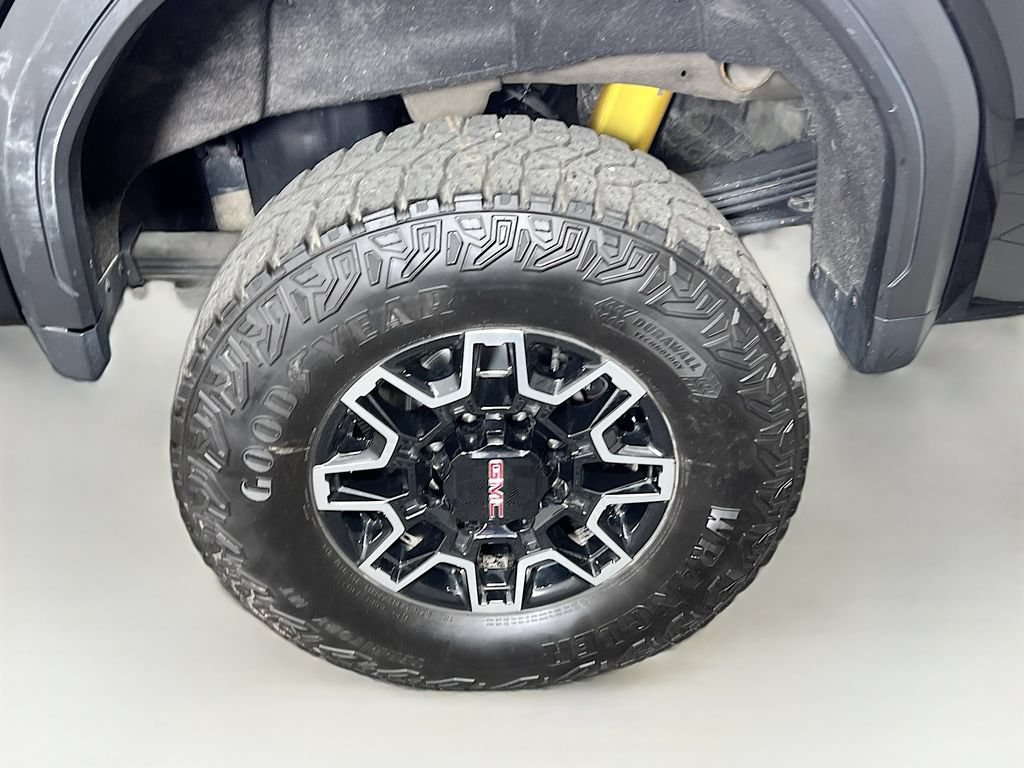 Used 2024 GMC Sierra 2500 AT4X AWD/4WD image 28