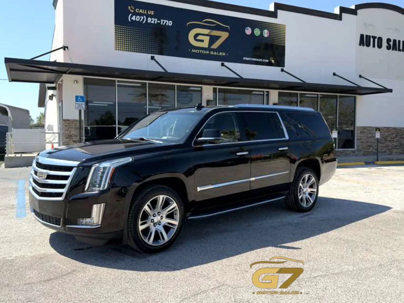 Used 2016 Cadillac Escalade ESV Luxury RWD image 1