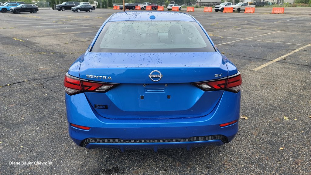 Used 2024 Nissan Sentra SV FWD image 10