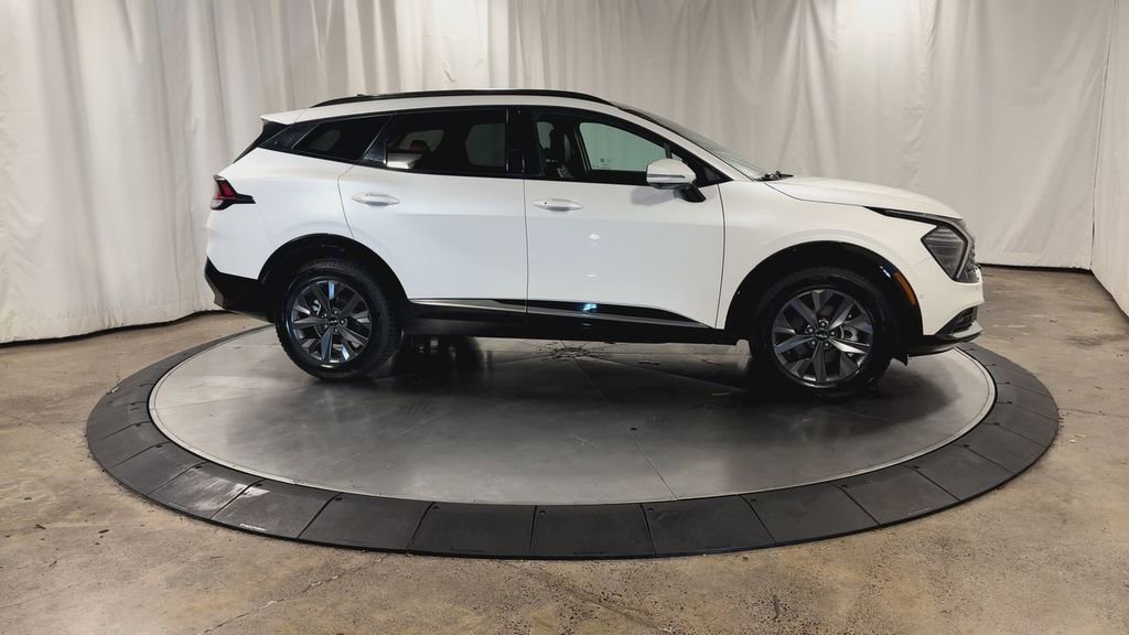 Used 2023 Kia Sportage SX Prestige image 2