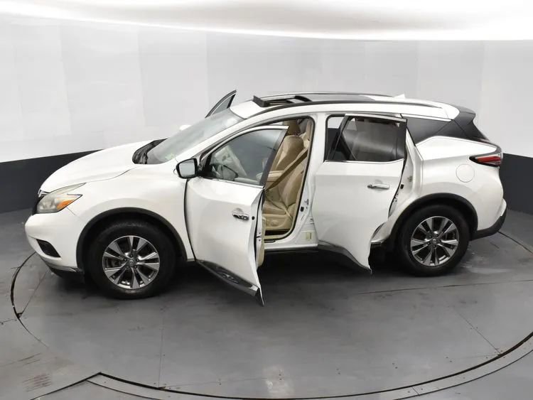 Used 2016 Nissan Murano SV w/ Premium Package image 7
