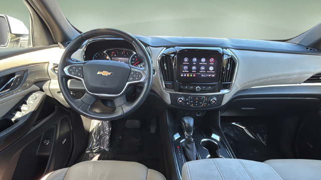 Used 2023 Chevrolet Traverse LT w/ LT Premium Package FWD image 10