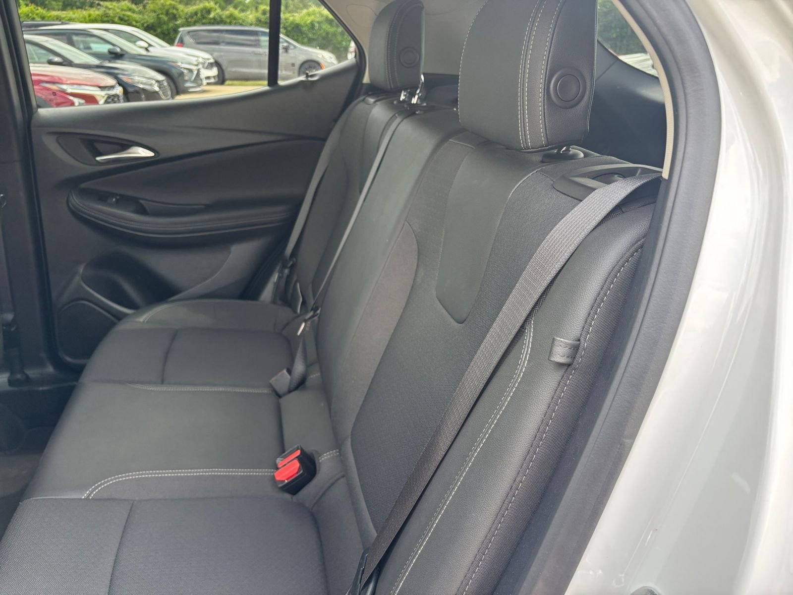Used 2025 Buick Encore GX Preferred FWD image 37