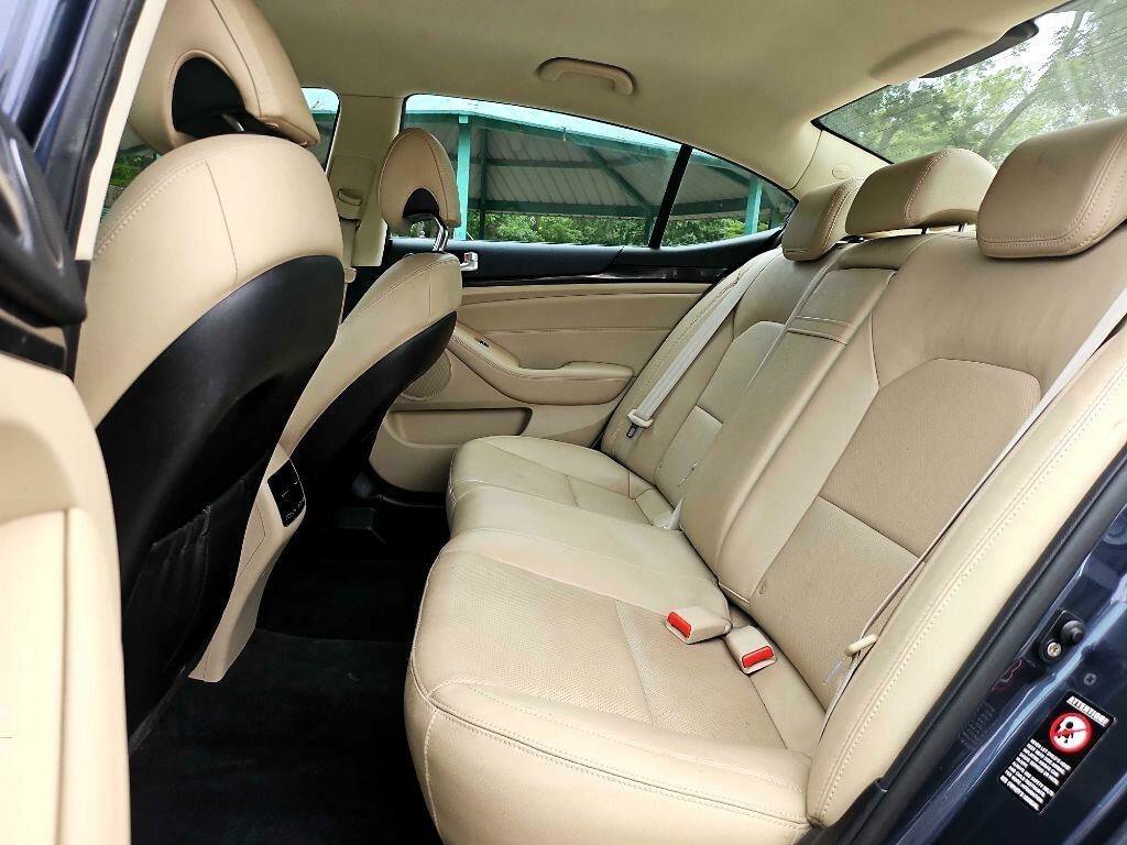 Used 2014 Kia Cadenza Premium FWD image 24