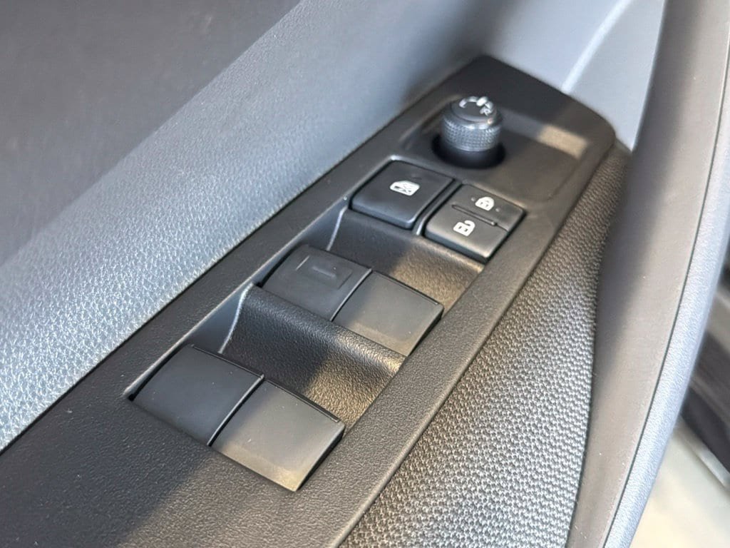 New 2027 Toyota Corolla LE FWD image 17