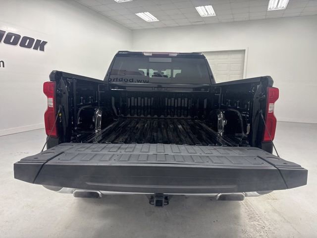 Used 2021 Chevrolet Silverado 1500 LTZ w/ Z71 Off-Road Package AWD/4WD image 29