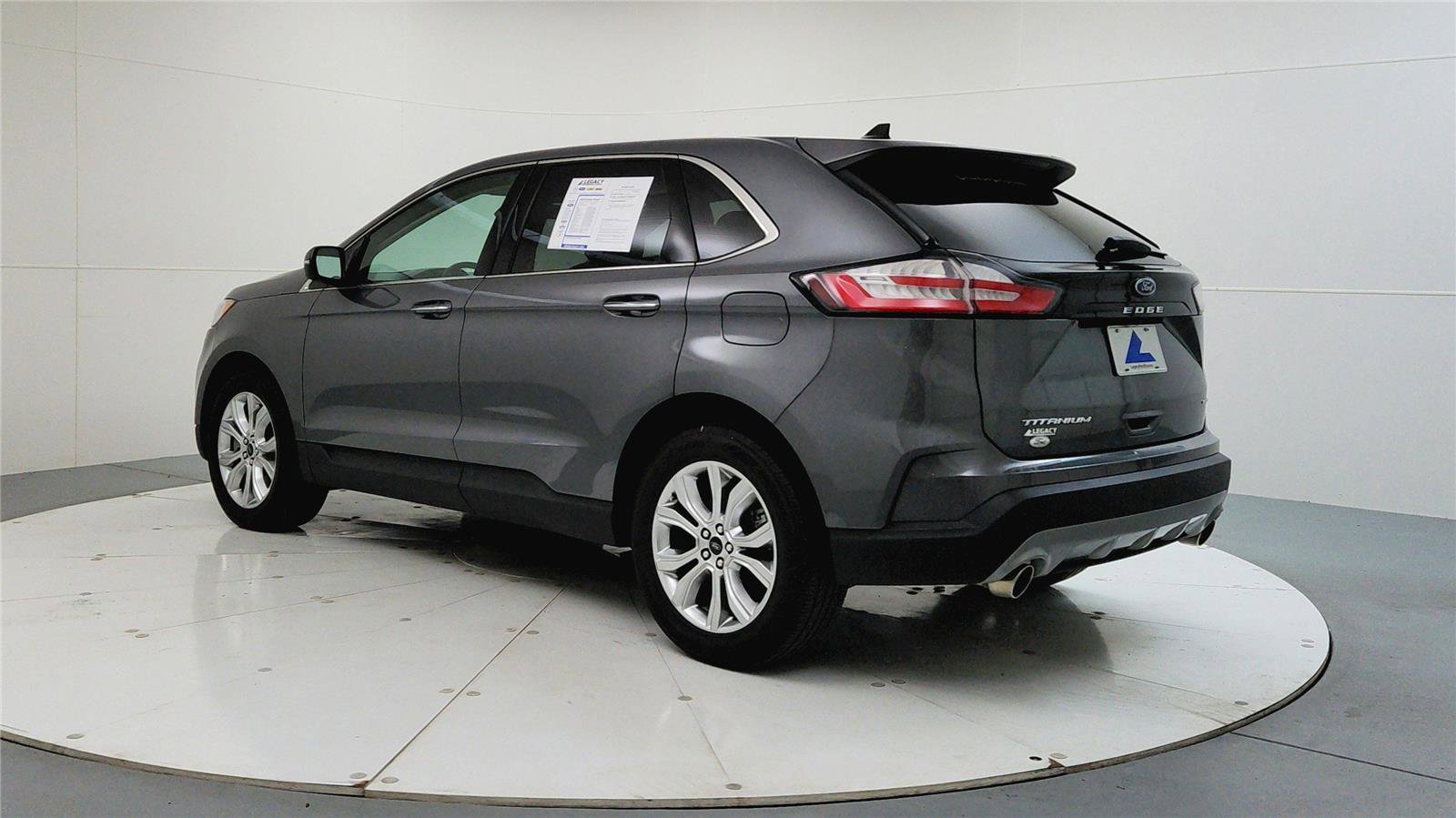 Used 2024 Ford Edge Titanium AWD/4WD image 6