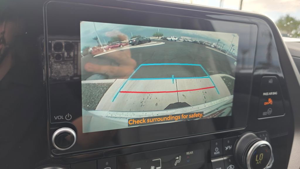Certified 2024 Toyota Highlander XLE image 15