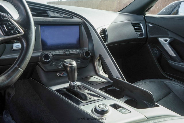 Used 2018 Chevrolet Corvette Stingray Coupe w/ 1LT image 25