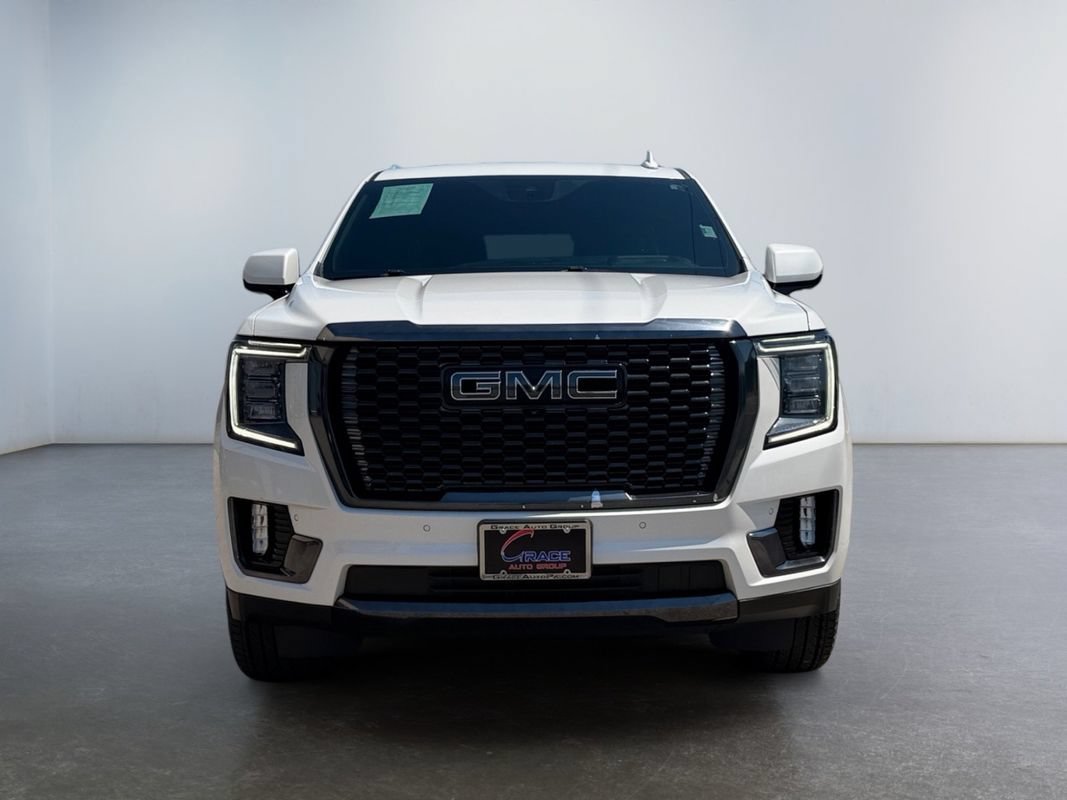 Used 2023 GMC Yukon Denali Ultimate AWD/4WD image 2